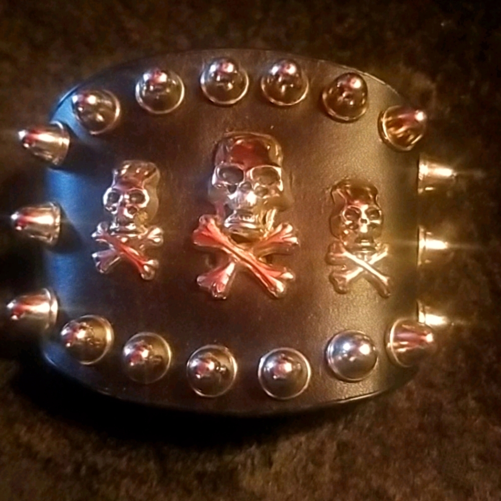 Vintage leather Skull wrist cuff